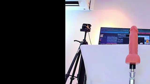 maily zanss online show from October 2025 07:36:02 PM