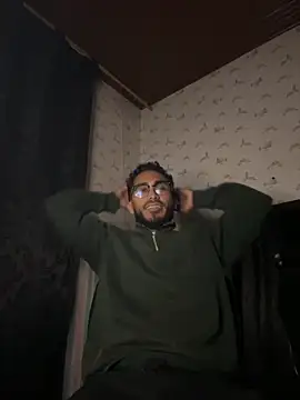 Snapshot of TU-MORENOO chatting on September 2025 06:28:02 AM TU-MORENOO online show from September 2025 06:28:02 AM