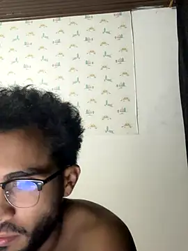 Snapshot of TU-MORENOO chatting on October 2025 05:24:01 AM TU-MORENOO online show from October 2025 05:24:01 AM