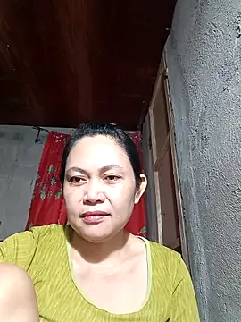 Everleigh mom online show from December 2025 10:24:01 AM