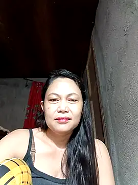 Everleigh mom online show from December 2025 07:43:02 PM