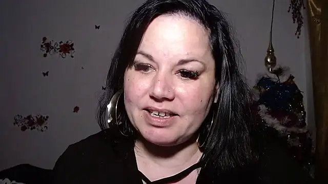 andreea2011 online show from October 2025 07:44:02 PM