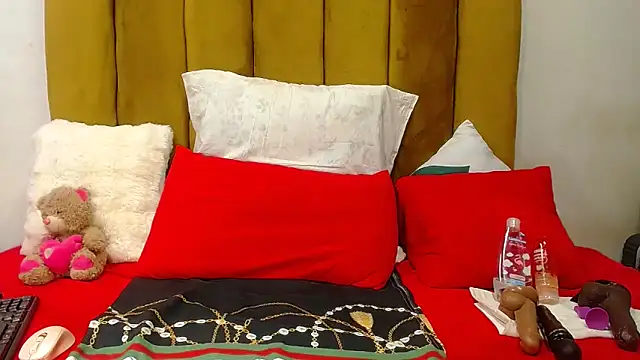 RoundaAssx22 online show from February 2026 08:53:01 PM