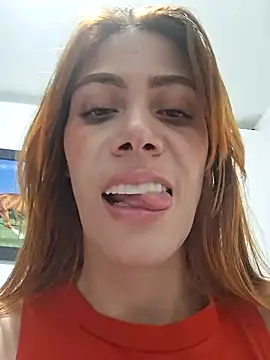 Snapshot of Elianasuarezz chatting on June 2026 11:37:01 PM Elianasuarezz online show from June 2026 11:37:01 PM