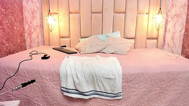 ALYANNA HOT  online show from September 2025 12:08:02 PM