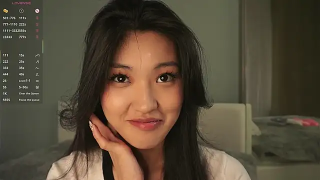 FancyEsten online show from September 2025 08:18:01 AM