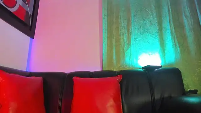 Snapshot of winderling chatting on November 2025 07:46:02 PM winderling online show from November 2025 07:46:02 PM