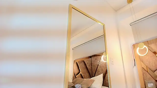 zarah andrew   online show from September 2025 01:16:02 PM