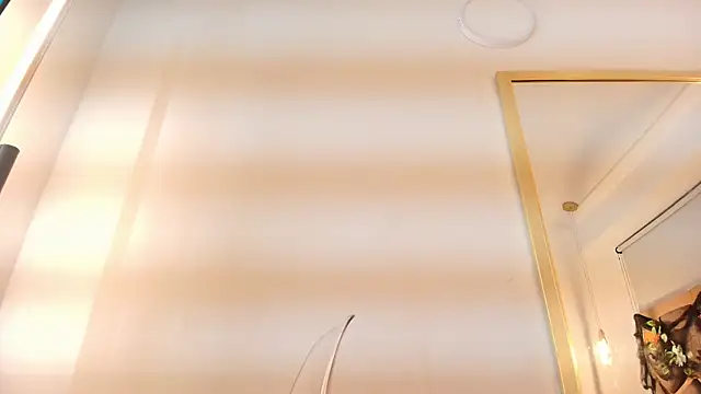 zarah andrew   online show from October 2025 12:17:01 PM