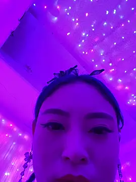 QiuNikki11286 online show from November 2025 02:39:01 PM