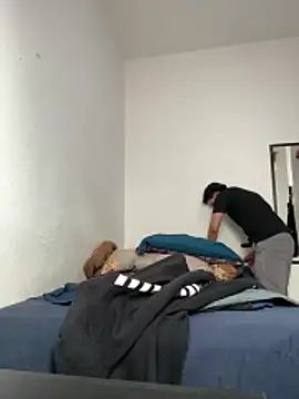 Barrx0018 online show from April 2026 08:20:02 PM