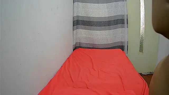 Snapshot of ThickHunn99 chatting on October 2025 04:55:01 AM ThickHunn99 online show from October 2025 04:55:01 AM