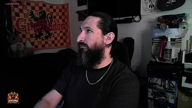 DevilPup75  online show from April 2026 01:34:02 PM