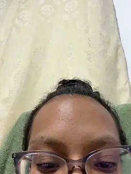 Valen1800 online show from September 2025 02:04:01 AM