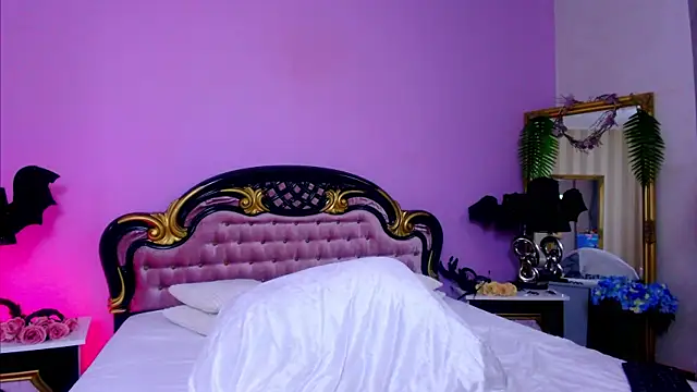 BellaHex online show from November 2025 06:09:02 PM