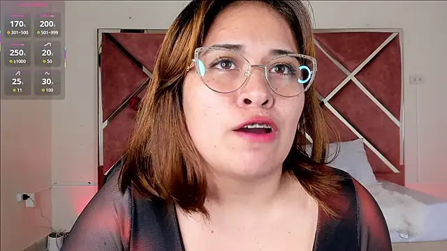 sara-lopez1 online show from September 2025 01:02:02 PM