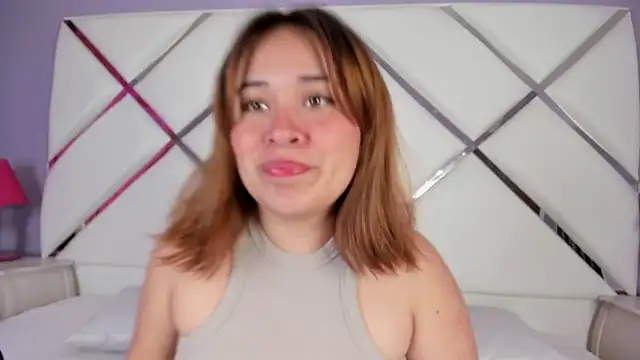 sara-lopez1 online show from September 2025 12:10:01 PM