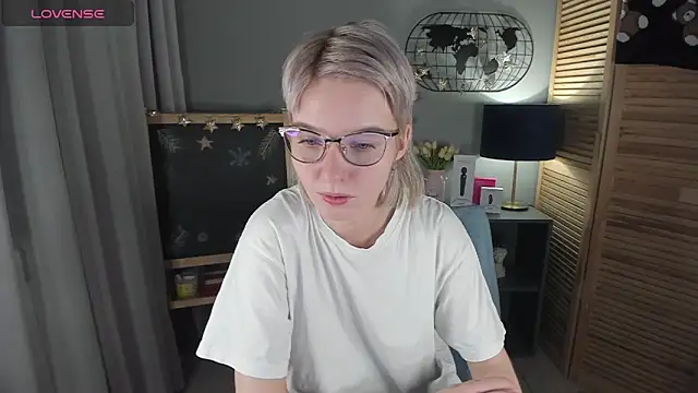 Madelaineses online show from January 2026 09:25:02 AM