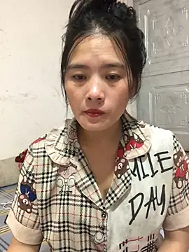 Snapshot of Maymay97 chatting on October 2025 12:00:02 PM Maymay97 online show from October 2025 12:00:02 PM