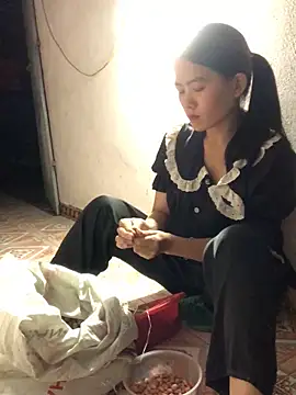 Snapshot of Maymay97 chatting on October 2025 11:22:01 AM Maymay97 online show from October 2025 11:22:01 AM