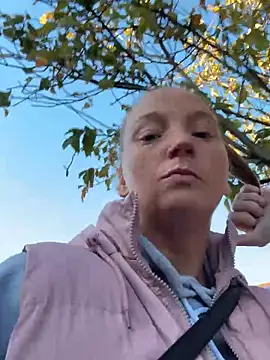 Snapshot of JustYourNormalCouple chatting on October 2025 08:03:01 AM JustYourNormalCouple online show from October 2025 08:03:01 AM