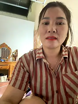 Moan Mary online show from October 2025 07:50:01 AM