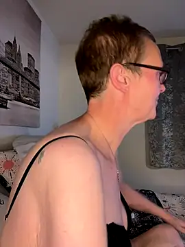 Curvy-Jinx online show from September 2025 08:25:01 PM