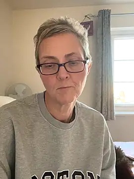 Curvy-Jinx online show from November 2025 01:59:02 PM