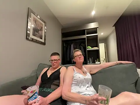 Curvy-Jinx online show from March 2026 08:06:02 PM