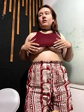 Snapshot of AliaMiller_ chatting on November 2025 03:12:01 PM AliaMiller online show from November 2025 03:12:01 PM