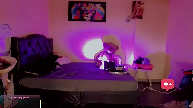 Rossedewitt  online show from April 2026 06:55:02 PM