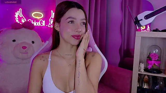 Chloegi   online show from February 2026 09:04:02 AM