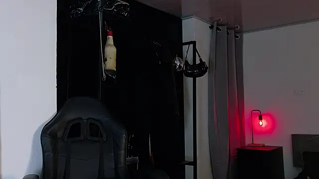 Snapshot of Angelabl0odborne chatting on October 2025 09:46:01 PM Angelabl0odborne online show from October 2025 09:46:01 PM