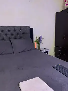 vincentjaxon online show from September 2025 12:21:01 PM