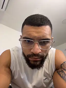 vincentjaxon online show from October 2025 11:07:01 AM