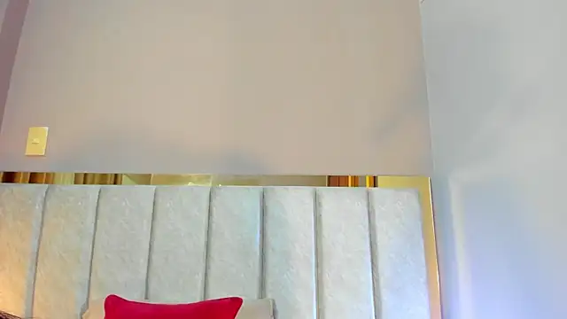 LunaAspen  online show from October 2025 05:48:02 PM