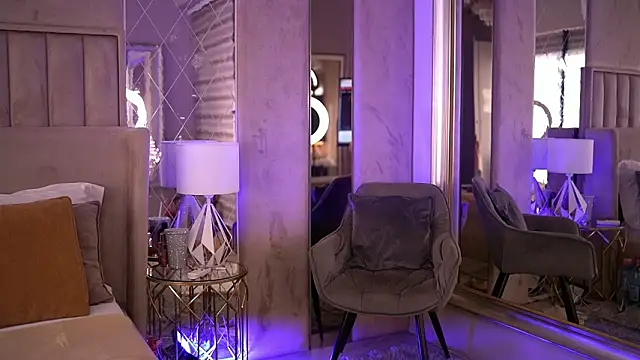 FrancescaDante online show from March 2026 06:42:02 AM