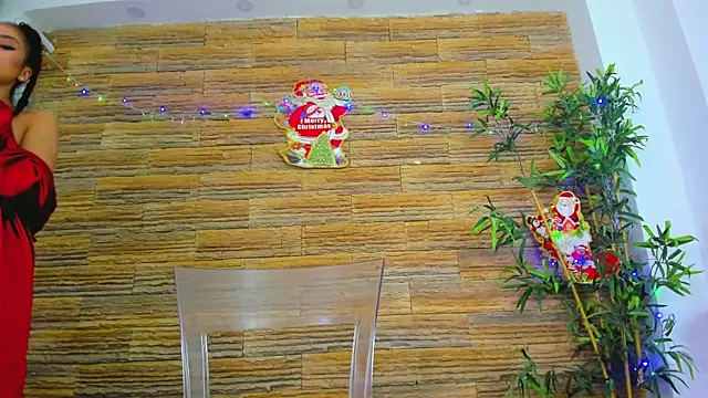 Cupcake Izzy online show from December 2025 05:35:01 AM