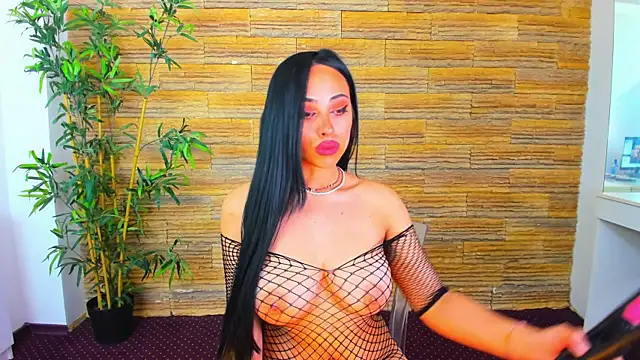 Cupcake Izzy online show from April 2026 05:21:02 AM