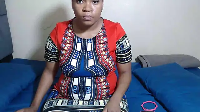 Snapshot of AfricanPopi chatting on October 2025 07:54:02 PM AfricanPopi online show from October 2025 07:54:02 PM
