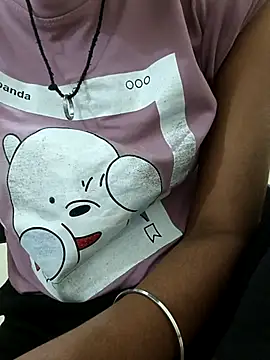 Alia-00 online show from November 2025 04:15:02 AM