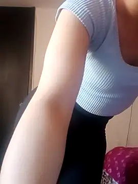 Snapshot of Dana_Rise chatting on June 2026 01:53:02 PM Dana Rise online show from June 2026 01:53:02 PM