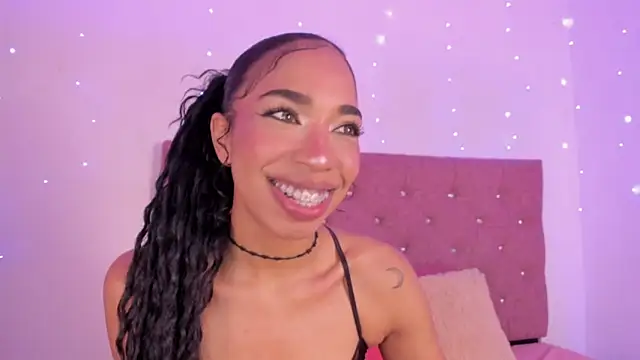 Snapshot of dulce_brown01 chatting on May 2026 02:03:02 PM dulce brown01 online show from May 2026 02:03:02 PM