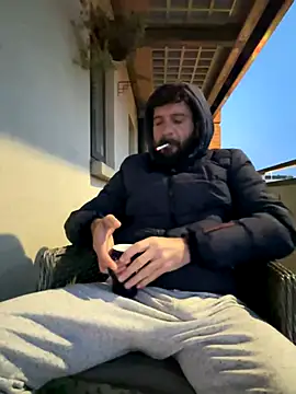 Snapshot of Michel_huge chatting on October 2025 06:50:02 AM Michel huge online show from October 2025 06:50:02 AM