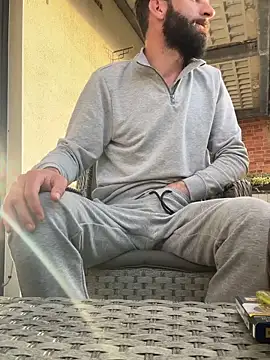 Michel huge online show from April 2026 06:08:02 PM