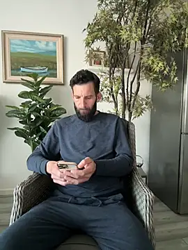 Michel huge online show from April 2026 07:13:01 AM