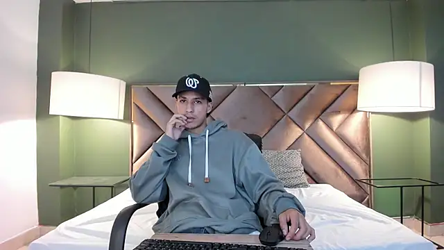 Marcus Jeron online show from October 2025 09:47:02 PM