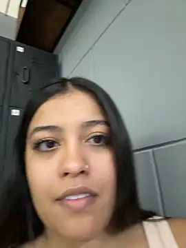 Snapshot of Camila_Bustamante chatting on October 2025 03:29:01 PM Camila Bustamante online show from October 2025 03:29:01 PM