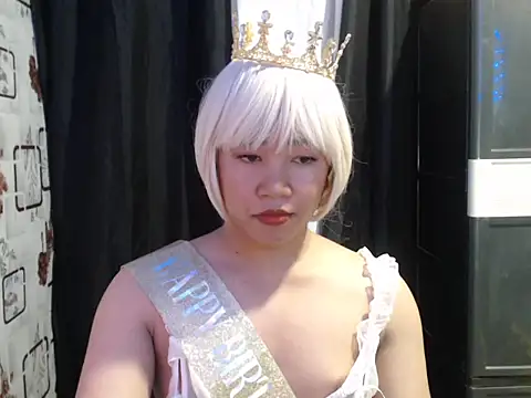 Snapshot of slut_clio chatting on October 2025 02:17:02 PM slut clio online show from October 2025 02:17:02 PM