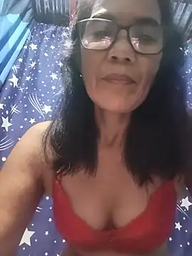 Snapshot of ImYourWoman_55 chatting on August 2026 07:34:02 PM ImYourWoman 55 online show from August 2026 07:34:02 PM